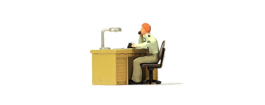 Preiser 28107 Police officer at the desk 1:87