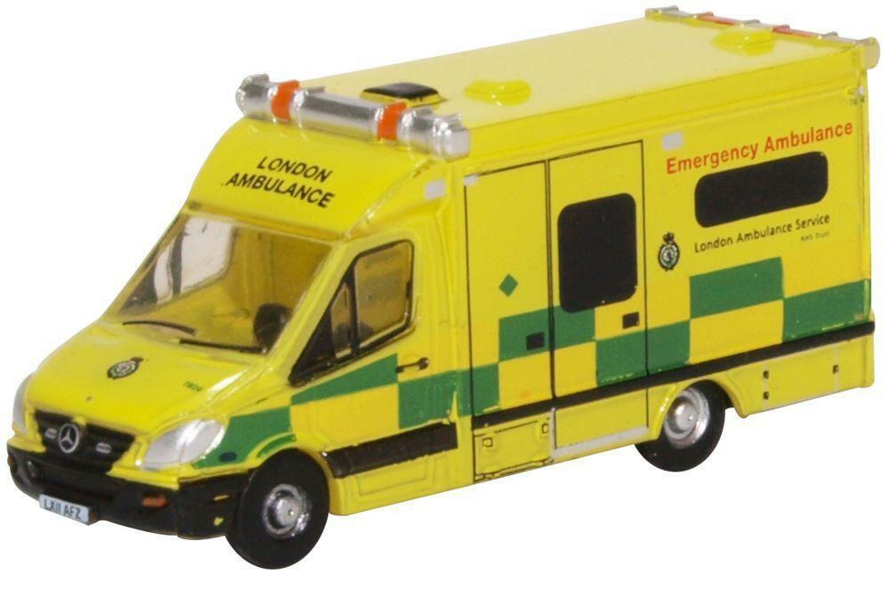 Oxford Diecast Mercedes Ambulance Product Code: NMA002 N SCALE